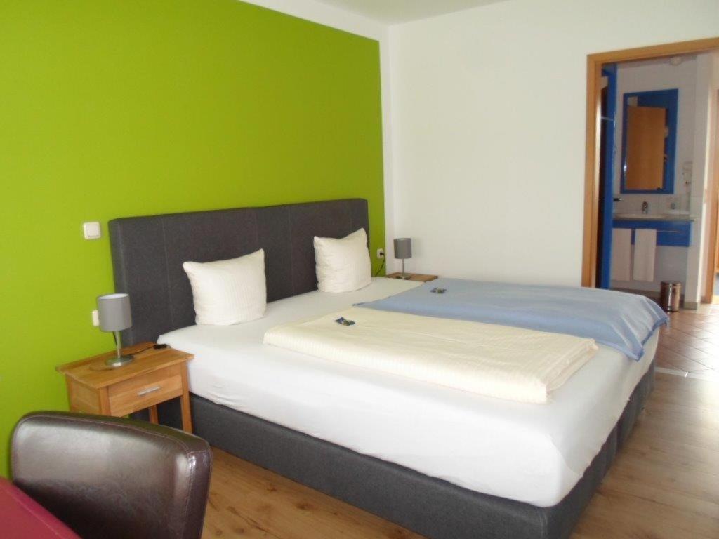 Hotel Frankenhoehe Aurach Екстериор снимка