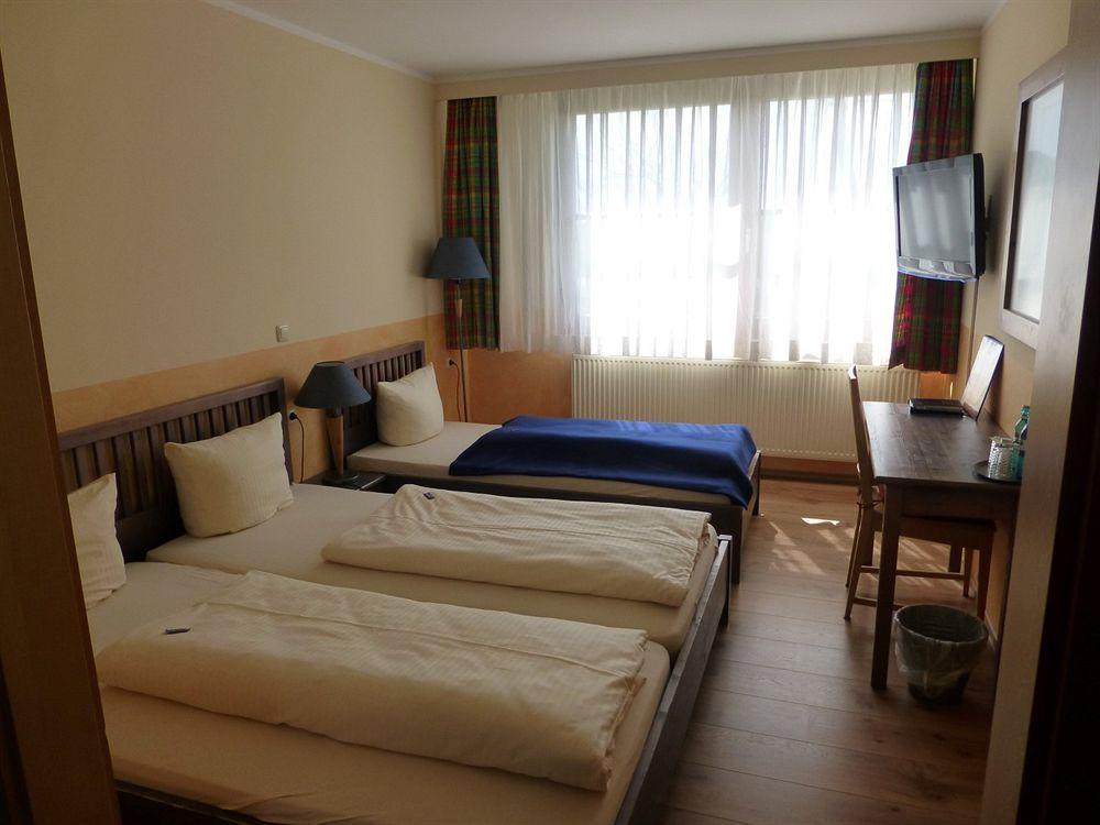 Hotel Frankenhoehe Aurach Екстериор снимка