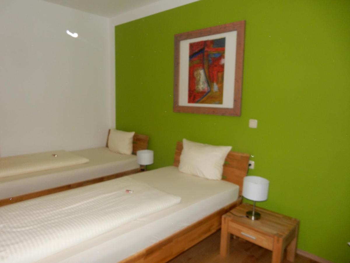 Hotel Frankenhoehe Aurach Екстериор снимка